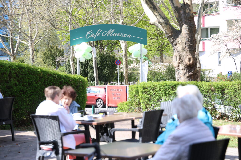 cafe muezza züri